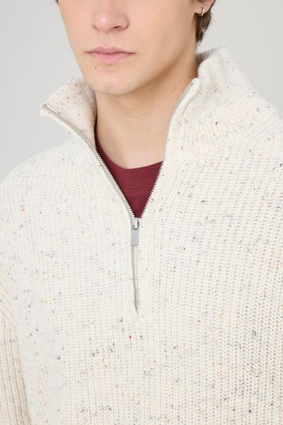 Pull col montant