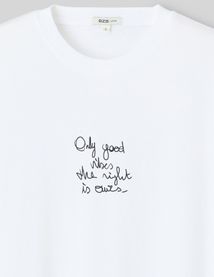 T-shirt imprim&eacute; devant