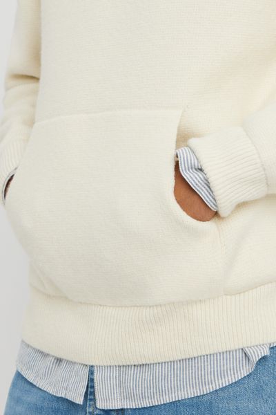 Pull capuche