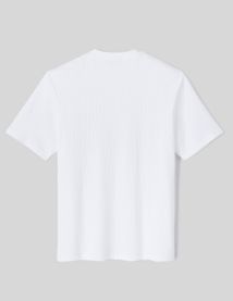 T-shirt structur&eacute; c&ocirc;tes