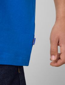 T-shirt broderie poitrine