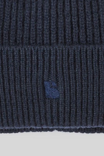Bonnet en maille c&ocirc;tel&eacute;e