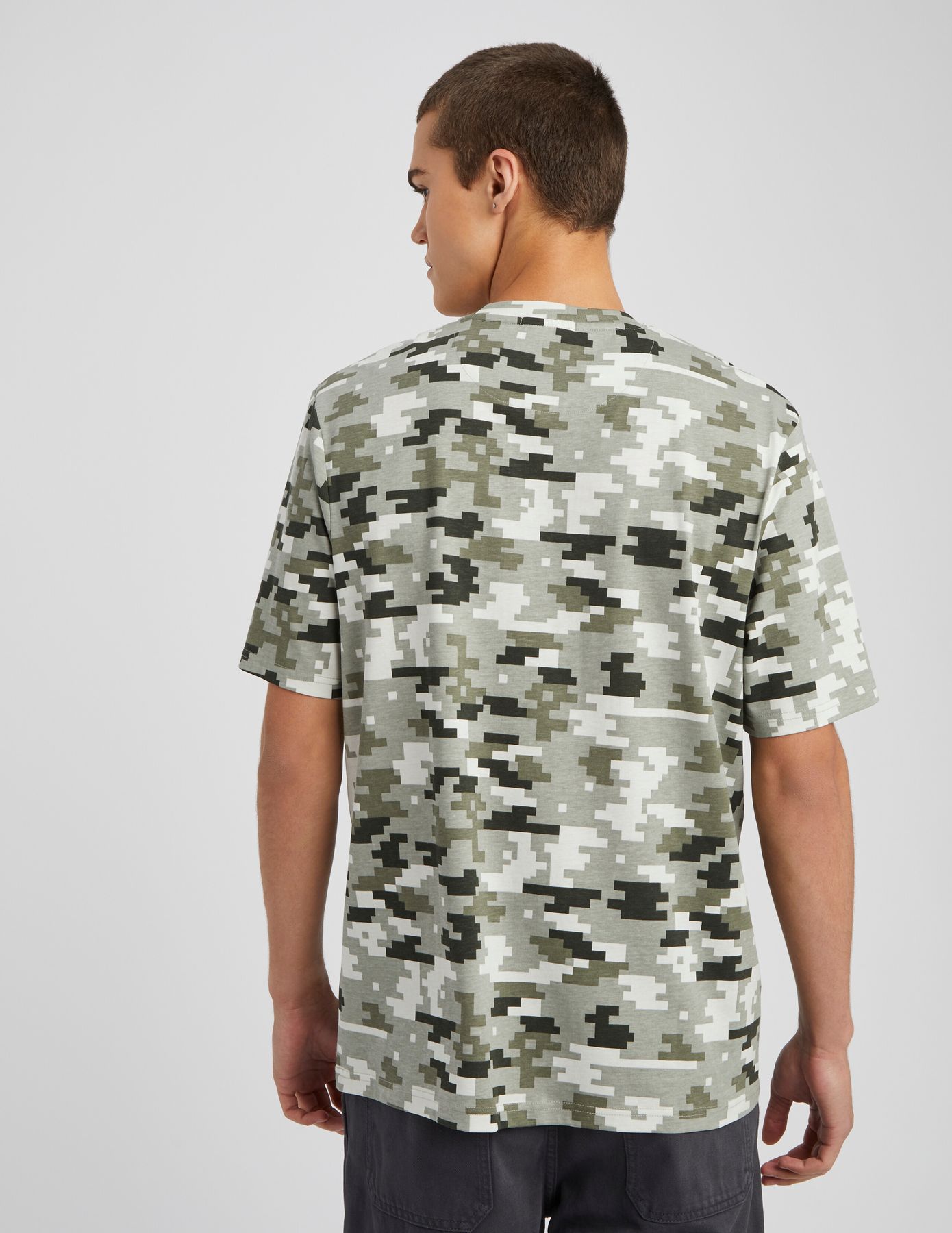 T-shirt camouflage