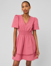 Robe &agrave; volants