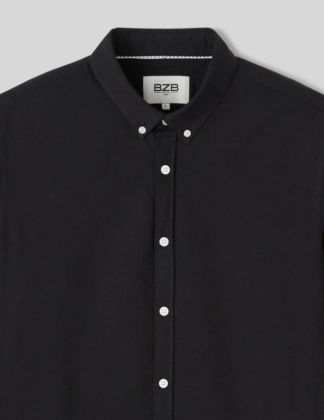 Chemise unie ajust&eacute;e