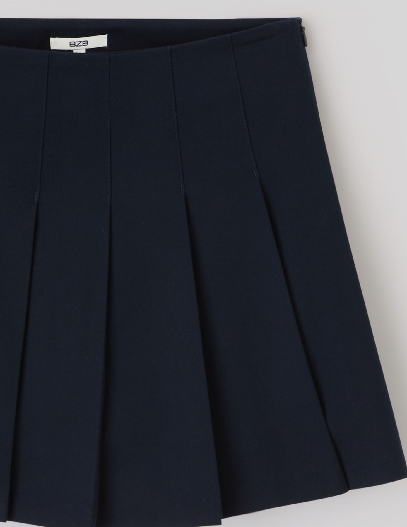 Jupe courte plissée en polyester recyclé