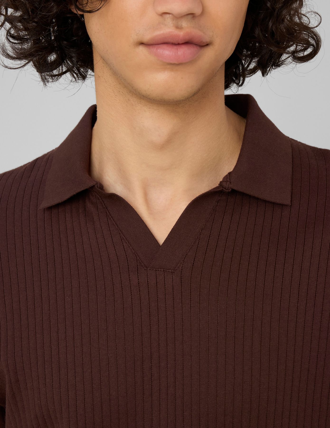 Polo maille c&ocirc;tel&eacute;e