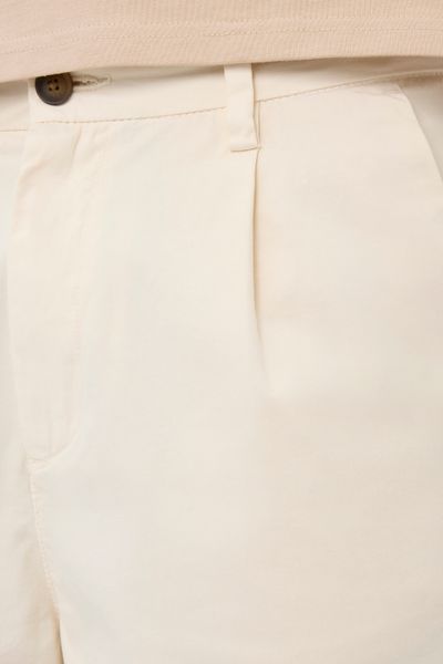 Bermuda chino &agrave; plis