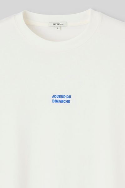 T-shirt broderie poitrine