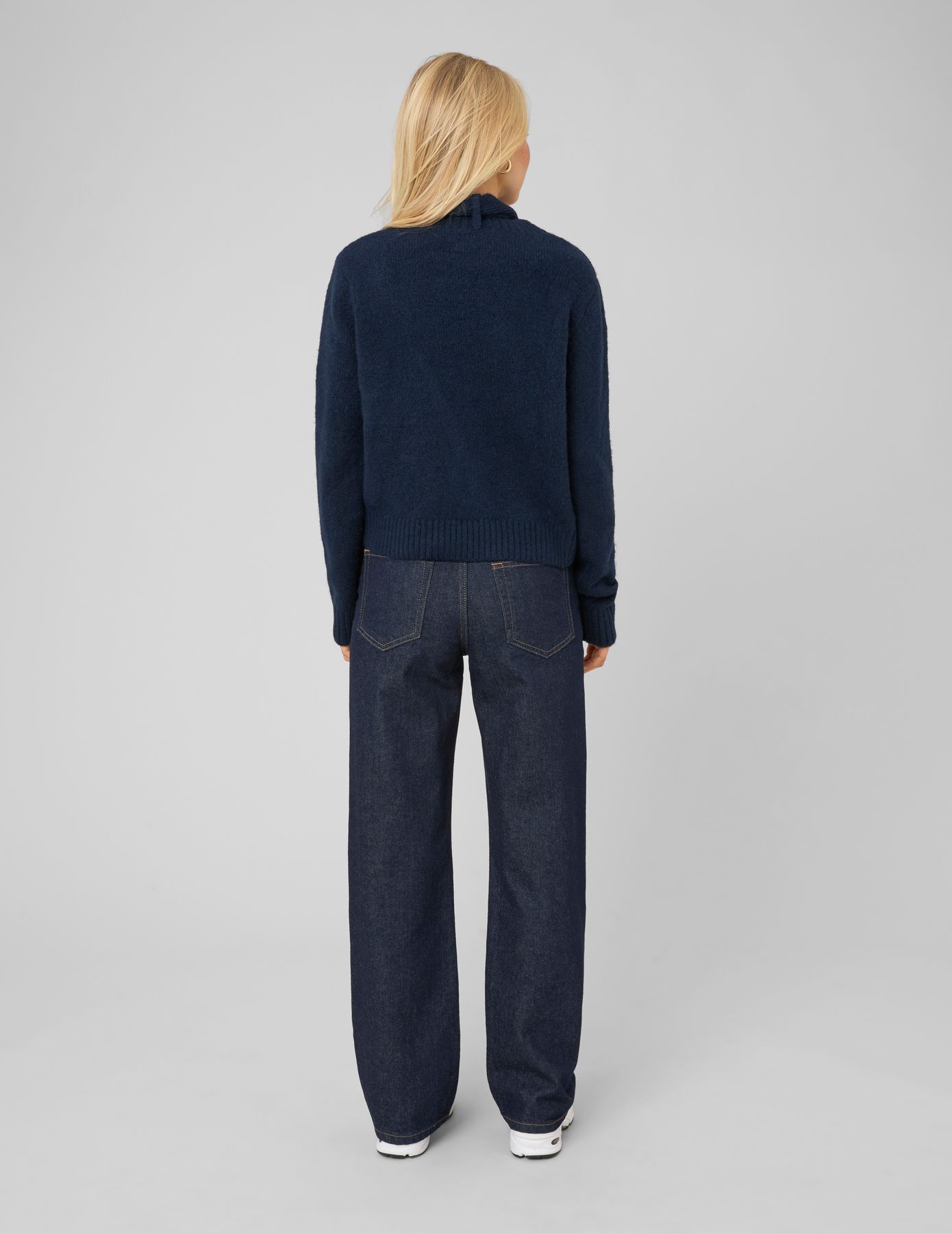 Pull &agrave; col nou&eacute;