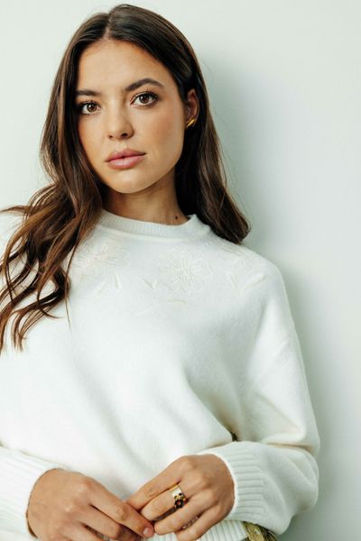 Pull broderie florale