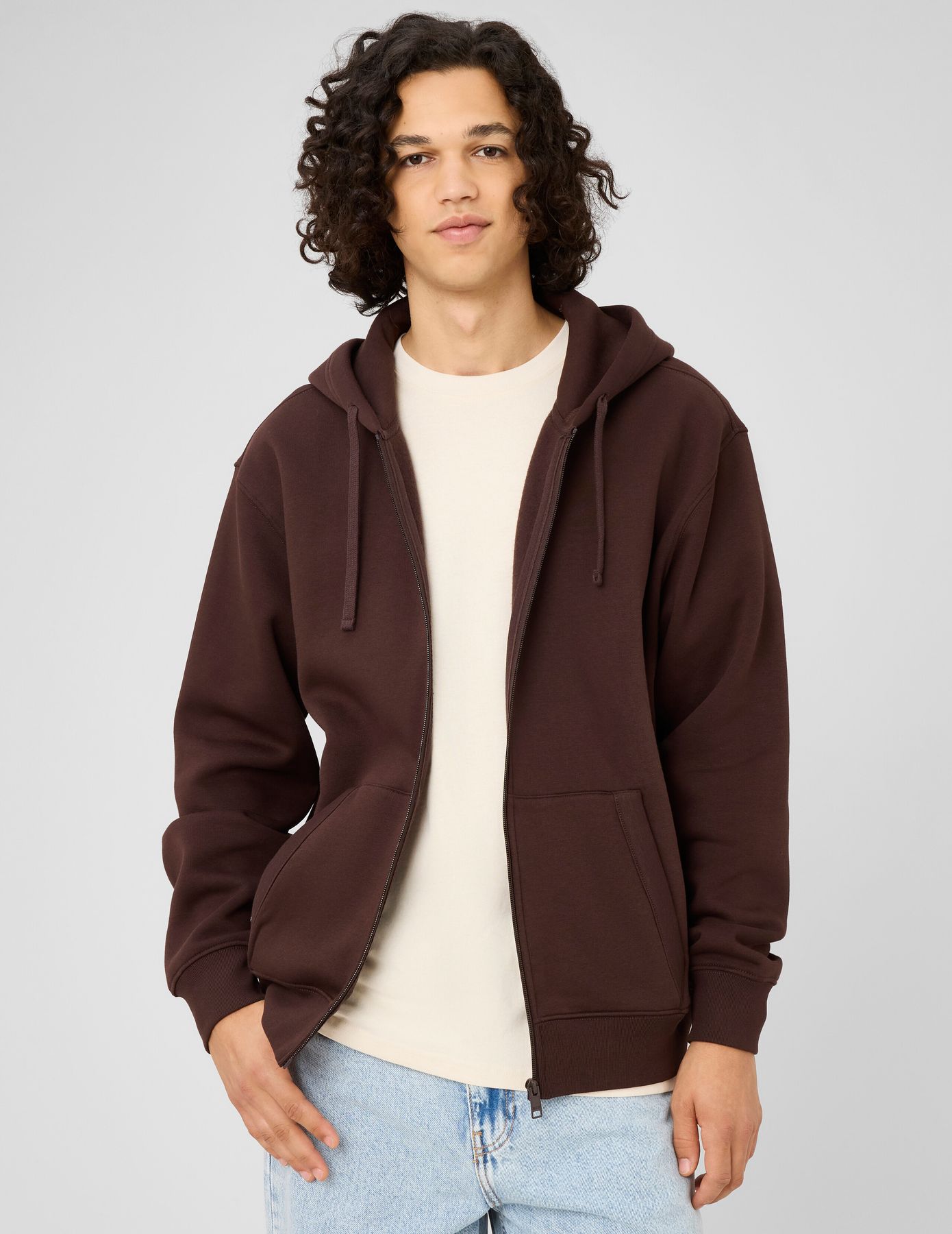 Sweat zipp&eacute; &agrave; capuche