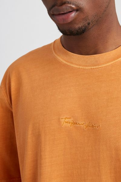 T-shirt message teint en pi&egrave;ce