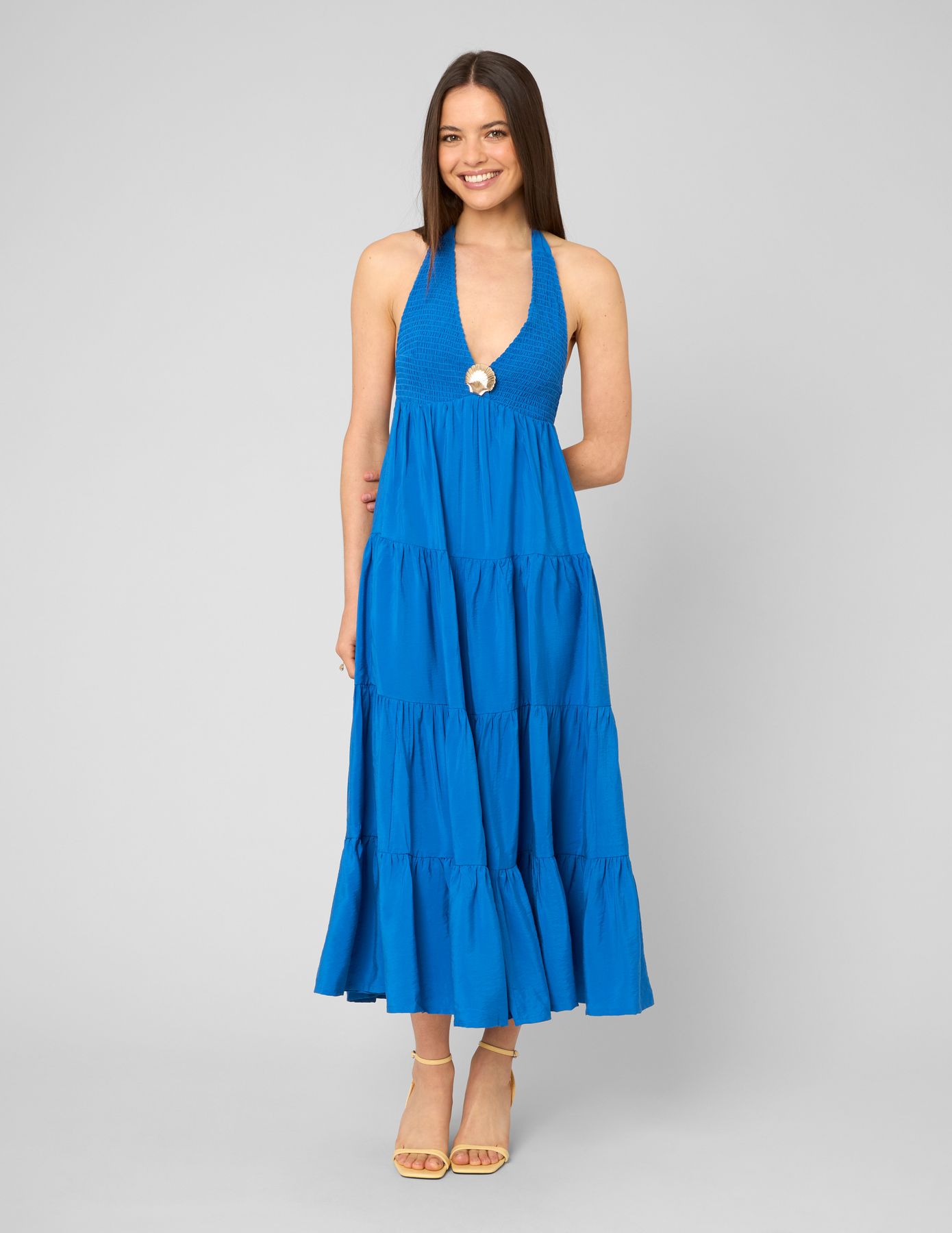 Robe longue d&eacute;tail bijoux