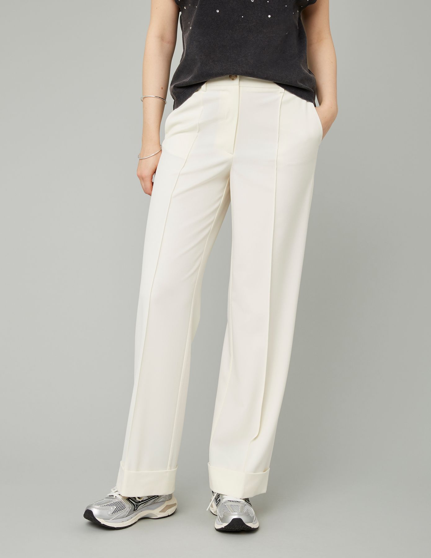 Pantalon tailleur à revers