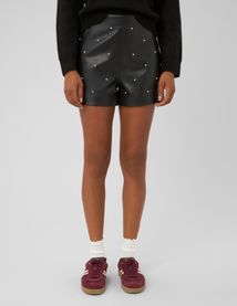 Short en tissu enduit avec perles