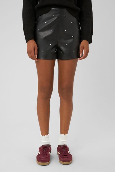Short en tissu enduit avec perles