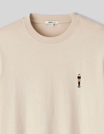 T-shirt broderie poitrine