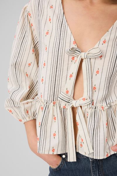 Blouse imprim&eacute;e &agrave; nouer