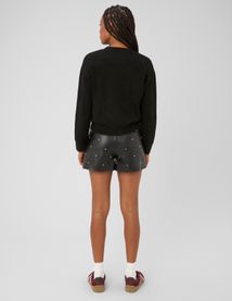 Short en tissu enduit avec perles