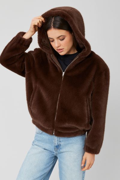 Blouson mati&egrave;re duveteuse col capuche