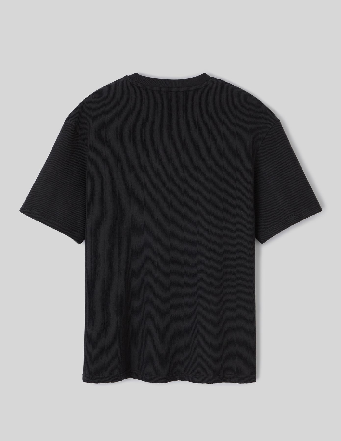T-shirt reliéfé