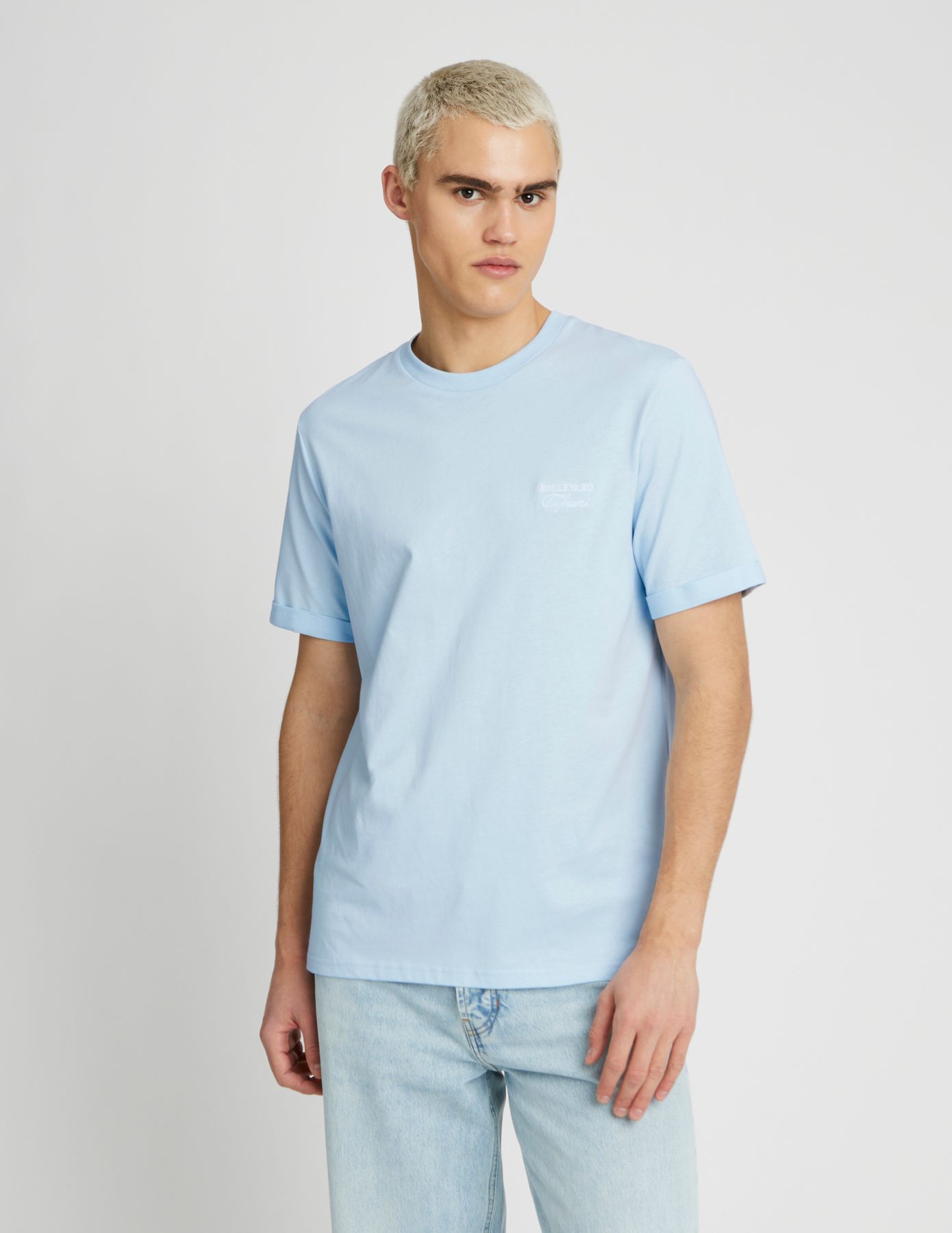 T-shirt broderie poitrine