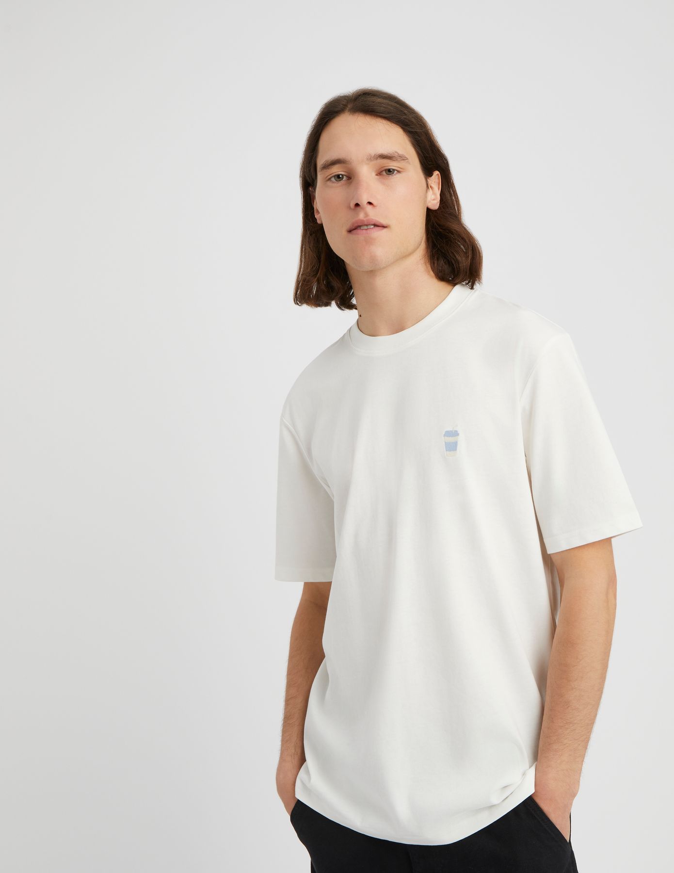 T-shirt lourd d&eacute;lav&eacute; brod&eacute;