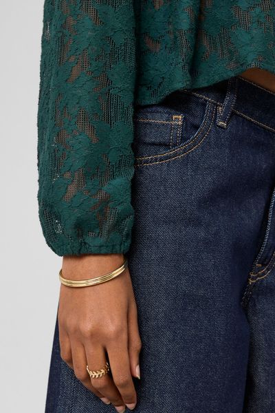 T-shirt en crochet &agrave; nouer