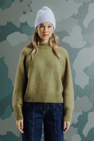 Pull premium col montant