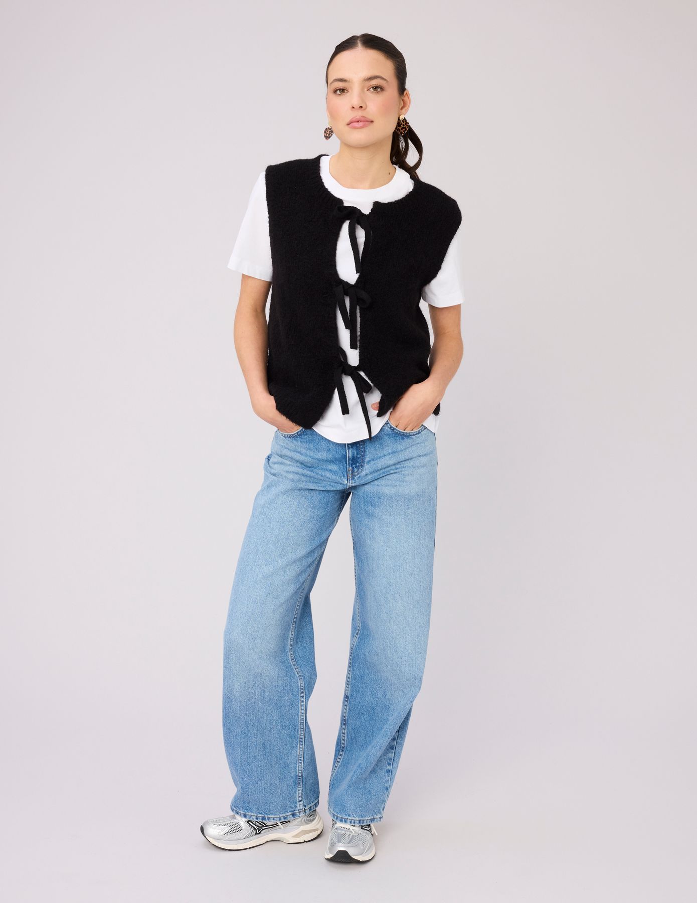 Gilet sans manche &agrave; n&oelig;uds