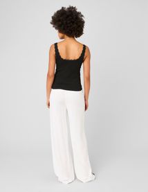 D&eacute;bardeur bords en dentelle