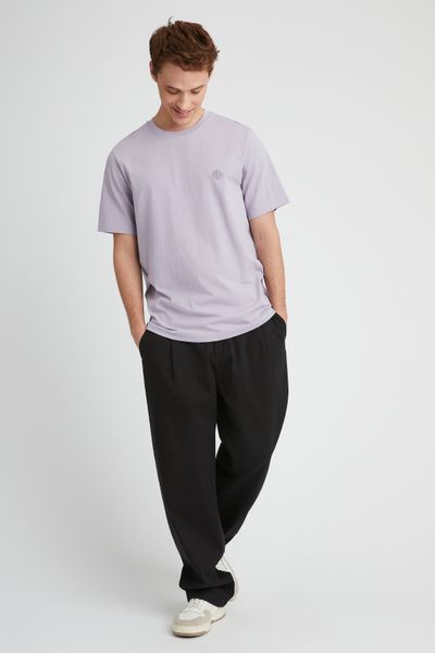 T-shirt broderie poitrine