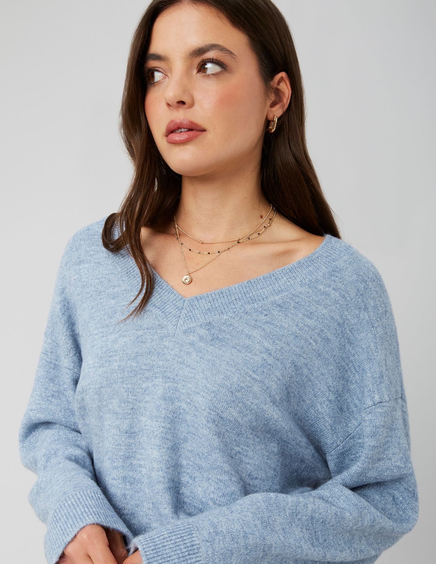 Pull col V pailleté