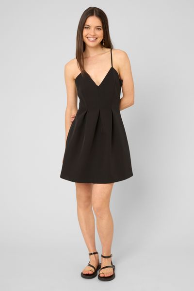 Robe courte &agrave; fines bretelles