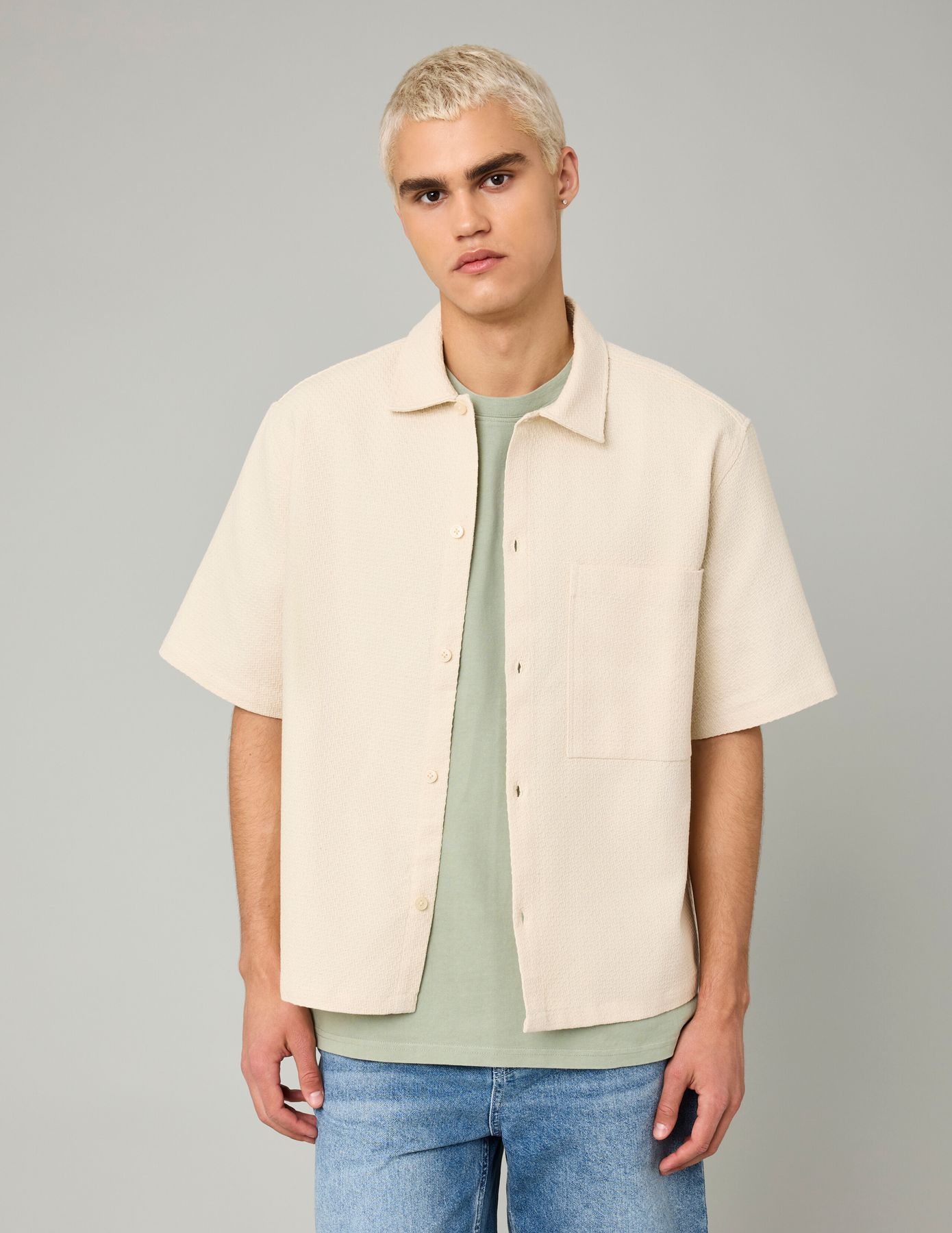 Chemise manches courtes textur&eacute;e