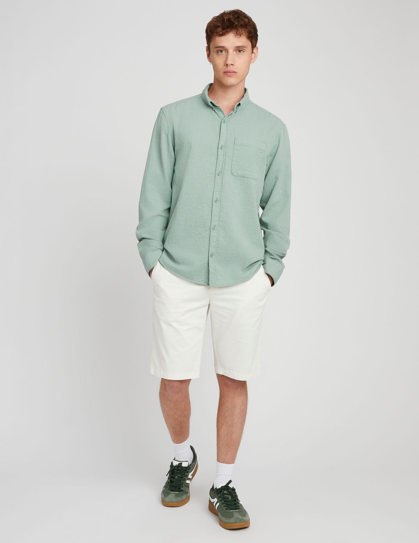 Chemise texturée unie droite