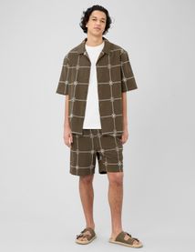 Chemise manches courtes brod&eacute;e