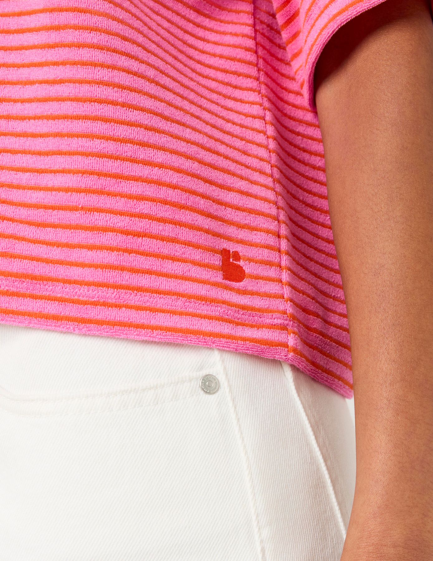 Polo ray&eacute; en &eacute;ponge