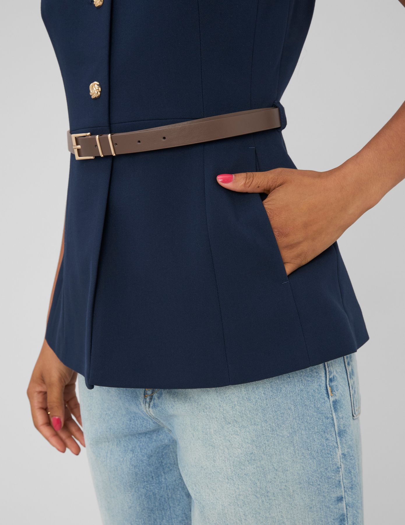 Gilet sans manches ceintur&eacute;