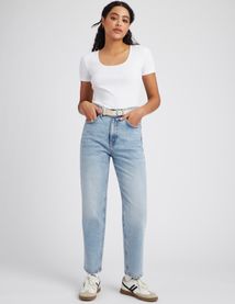 Jean mom fit