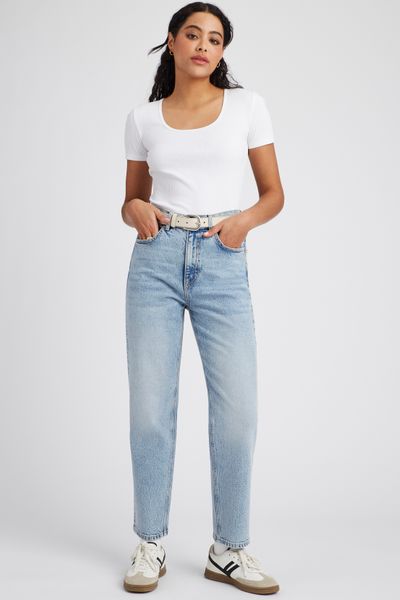 Jean mom fit