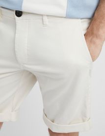 Bermuda chino