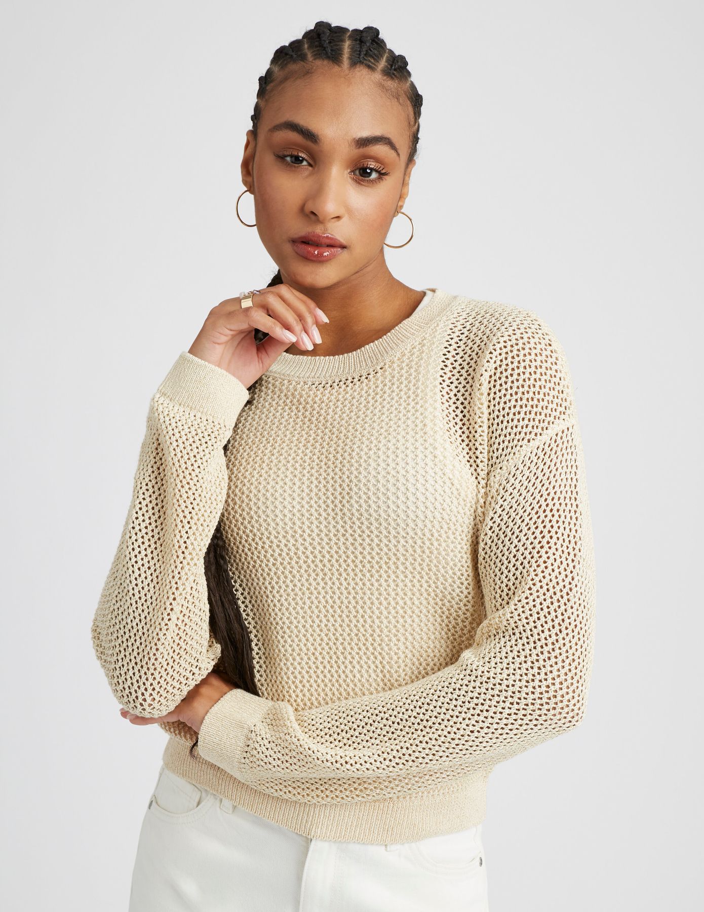 Pull en crochet avec fil paillet&eacute;