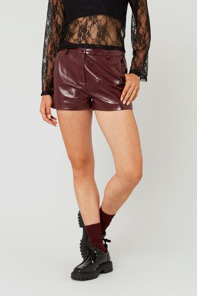 Short vinyle
