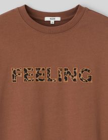 T-shirt broderie poitrine léopard