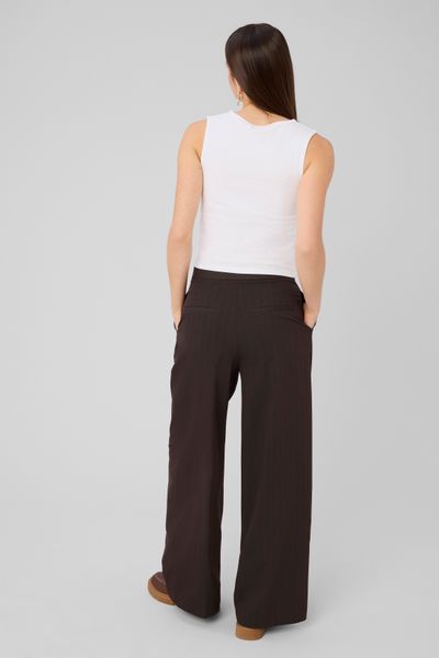 Pantalon ray&eacute; &agrave; pince