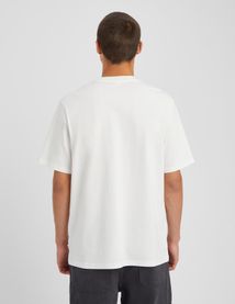 T-shirt broderie poitrine