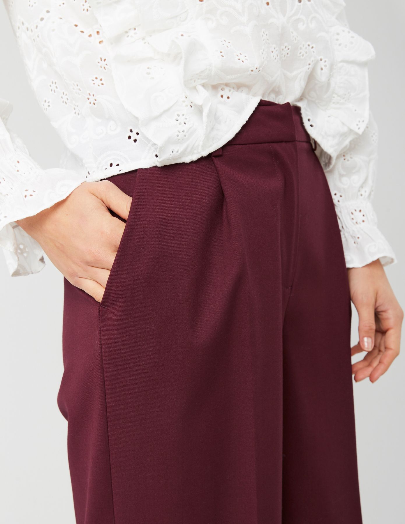 Pantalon large &agrave; pinces