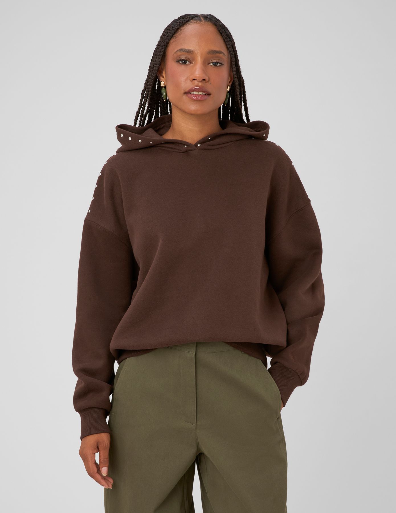 Sweat capuche &agrave; studs